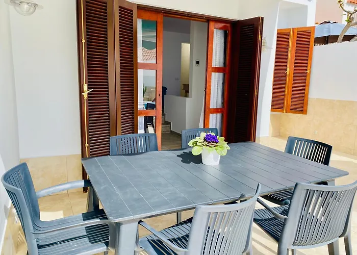 South Corner * Адехе