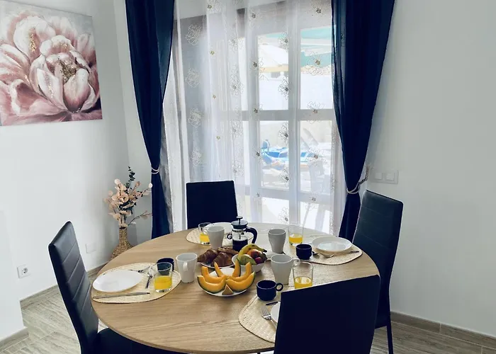 South Corner * Адехе