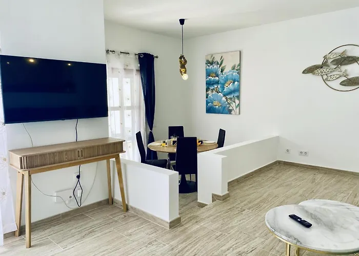 South Corner Nyaraló