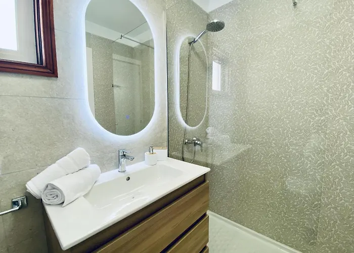 Будинок відпочинку South Corner Адехе